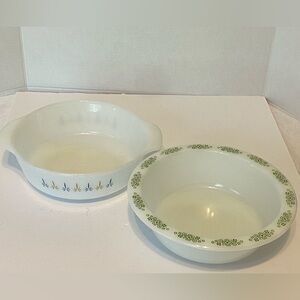 2 Vintage Anchor Hocking Fire King White 10” Handled Baking Dish/Green Daisy